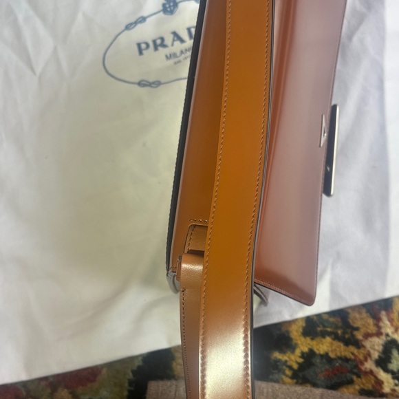 Authentic Prada Embleme Shoulder/Crossbody Bag - Picture 9 of 16
